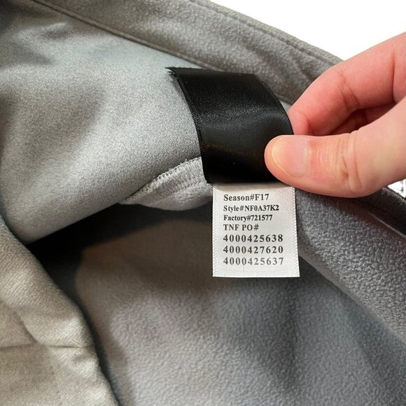 The North Face Women's Grey Long Full Zip Hooded‎ Cirrus Jacket Size Small - Picture 6 of 10